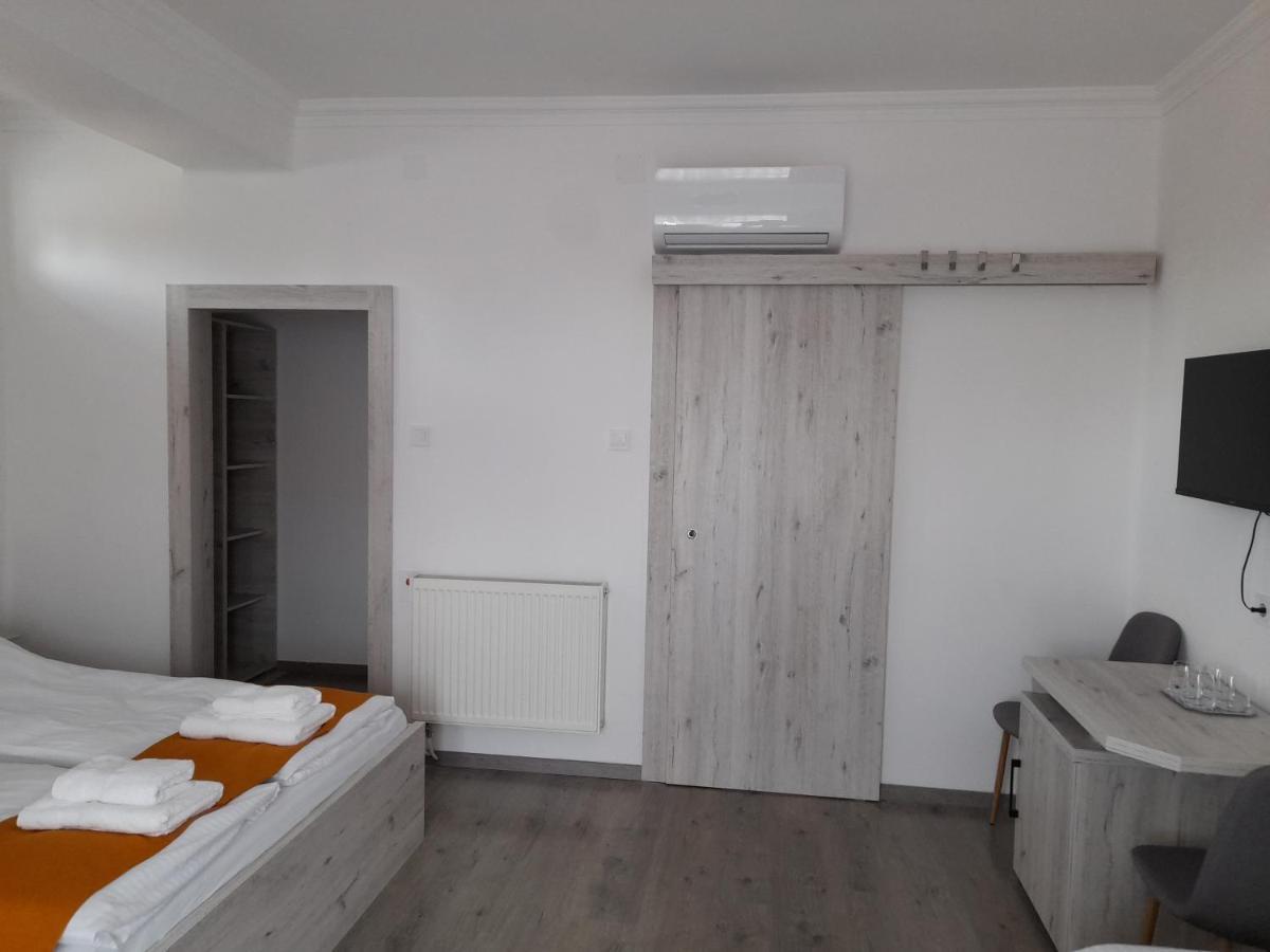 Orion Panzio Bed and Breakfast Hajdúszoboszló Εξωτερικό φωτογραφία
